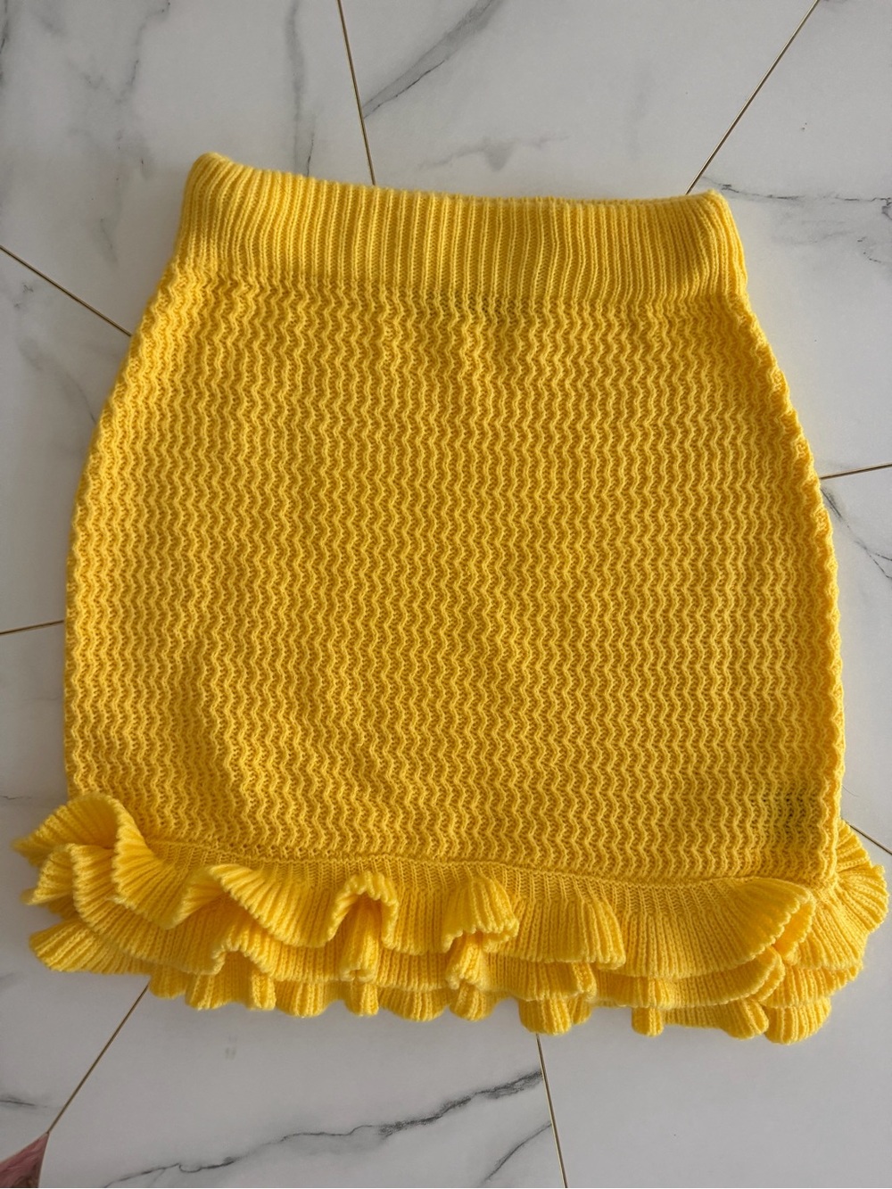 Ruffle-Hem Knit Mini Skirt in‎ Yellow